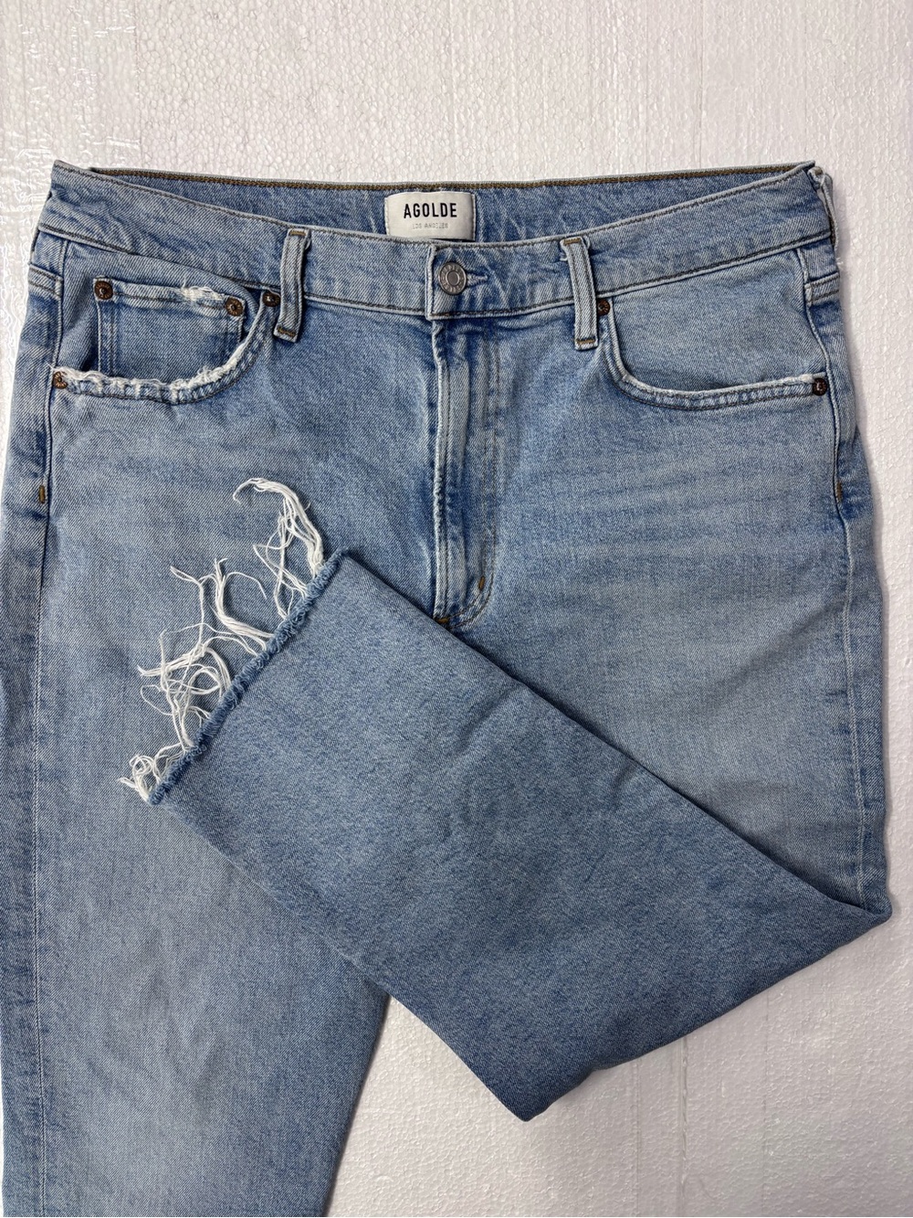 Agolde Size 31 Woman’s Light Blue Frayed Hem Cropped Denim Relaxed Jeans AGOLDE